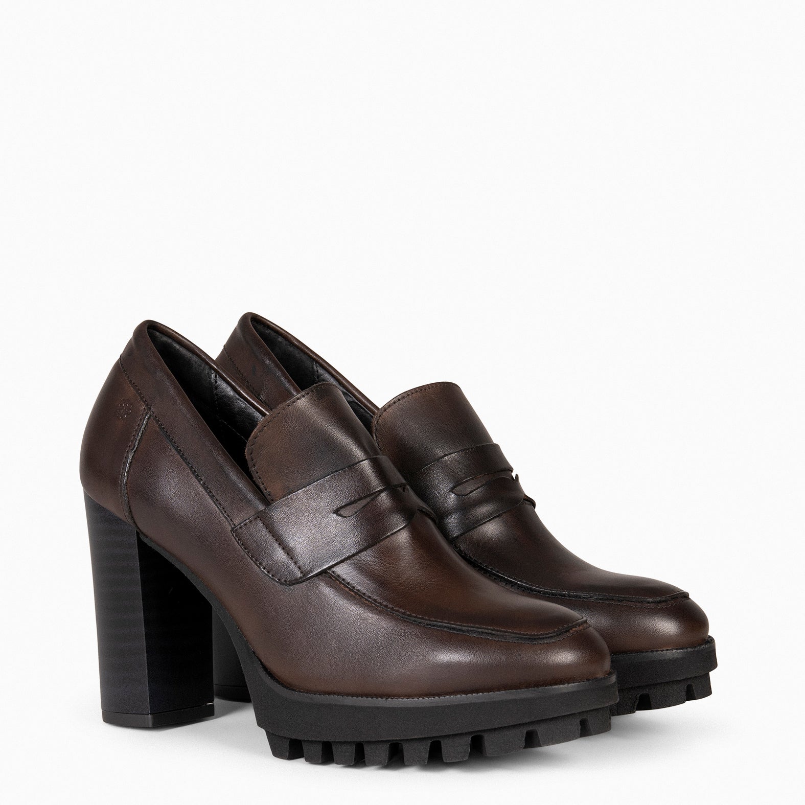 TREND - Mocasín con tacón y plataforma MARRON