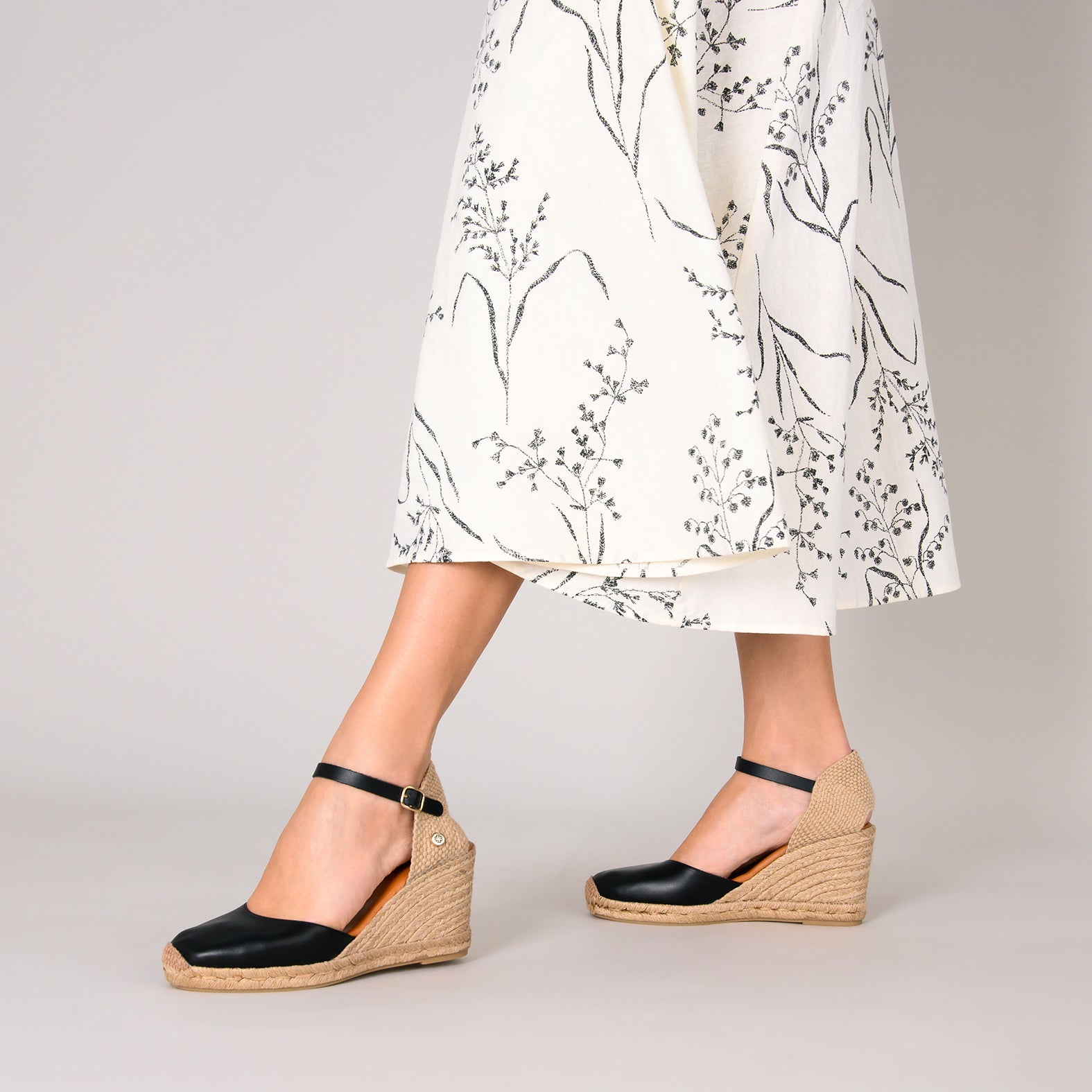 GIO - BLACK WEDGE ESPADRILLES