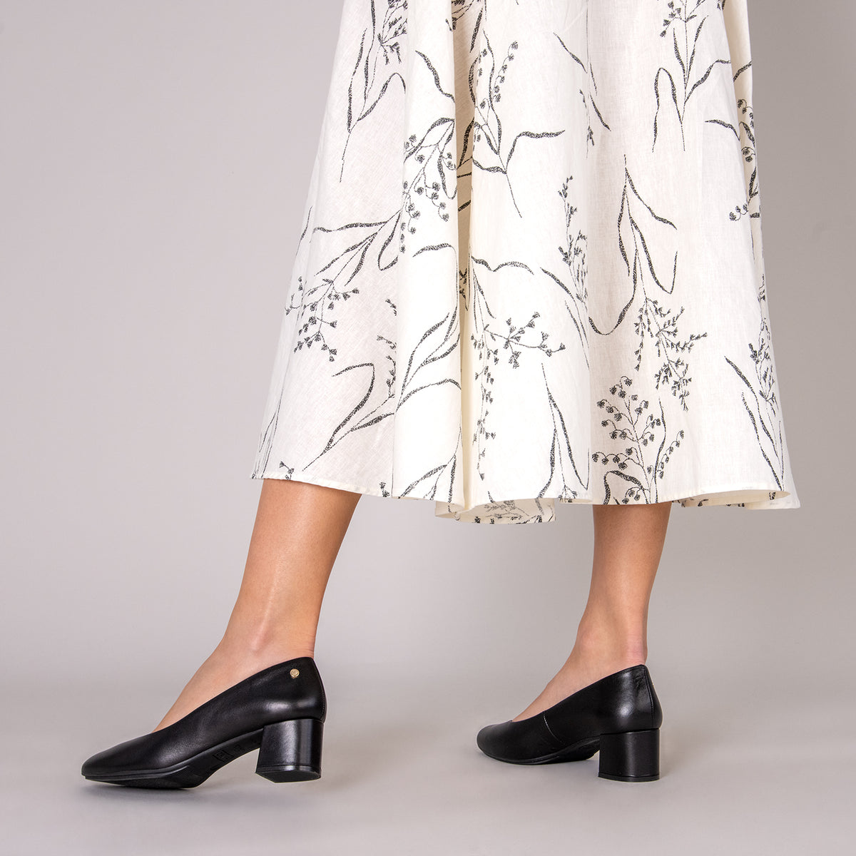 URBAN ROND SALÓN – Chaussures à talon bas en cuir NOIR
