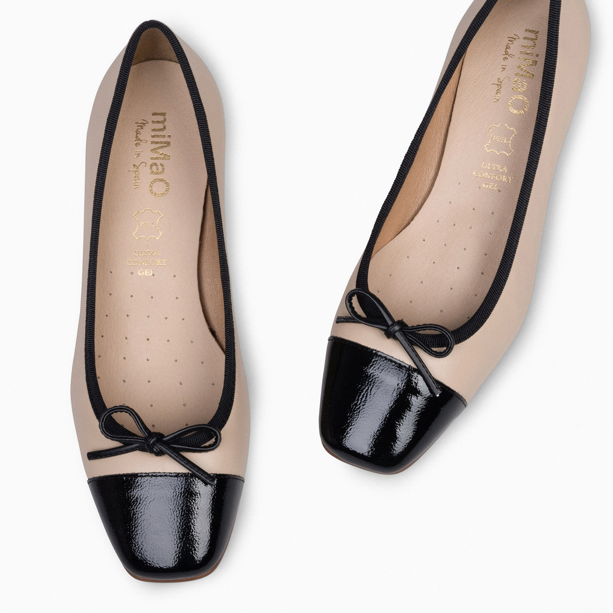GLAMOUR – Bailarinas con tacón y puntera de charol BEIGE