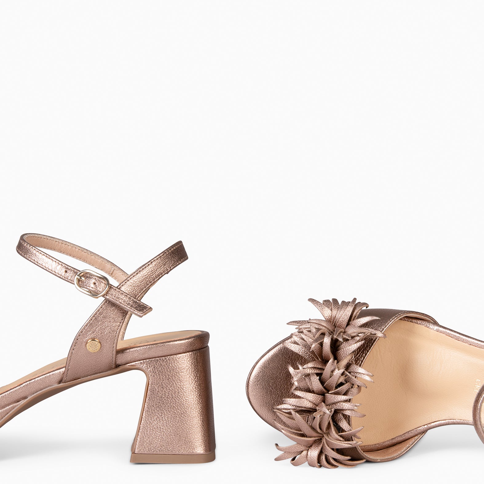 POMPÓN - GOLD ROSE WOME'S HEELED SANDALS