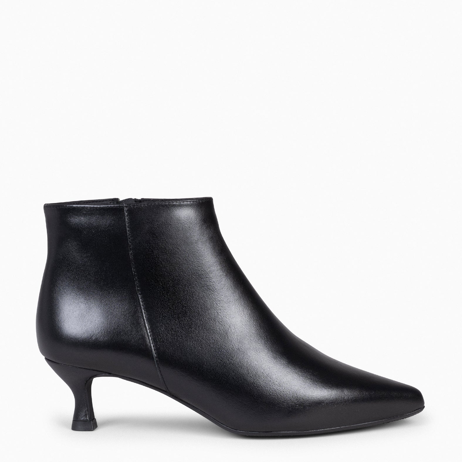 Botin bajo best sale negro mujer