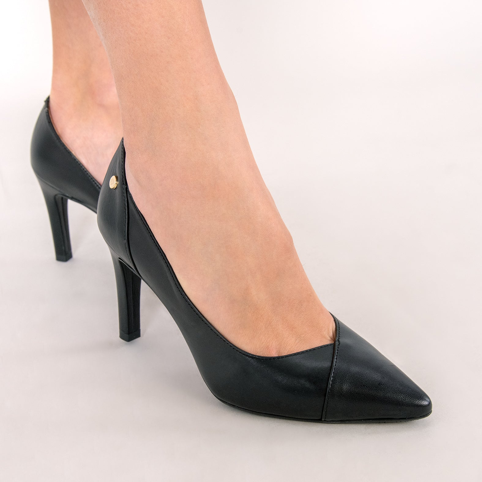 GLAM - BLACK ELEGANT HIGH HEELS