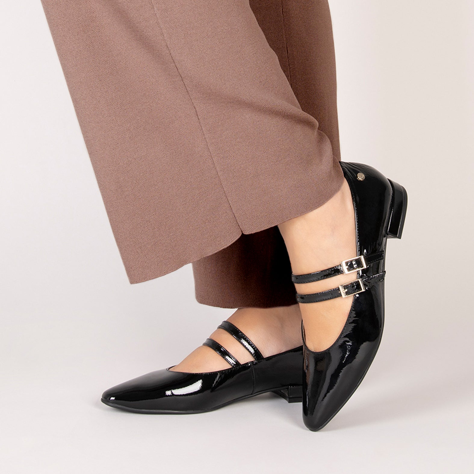 Alana - Merceditas con tacón bajo NEGRO