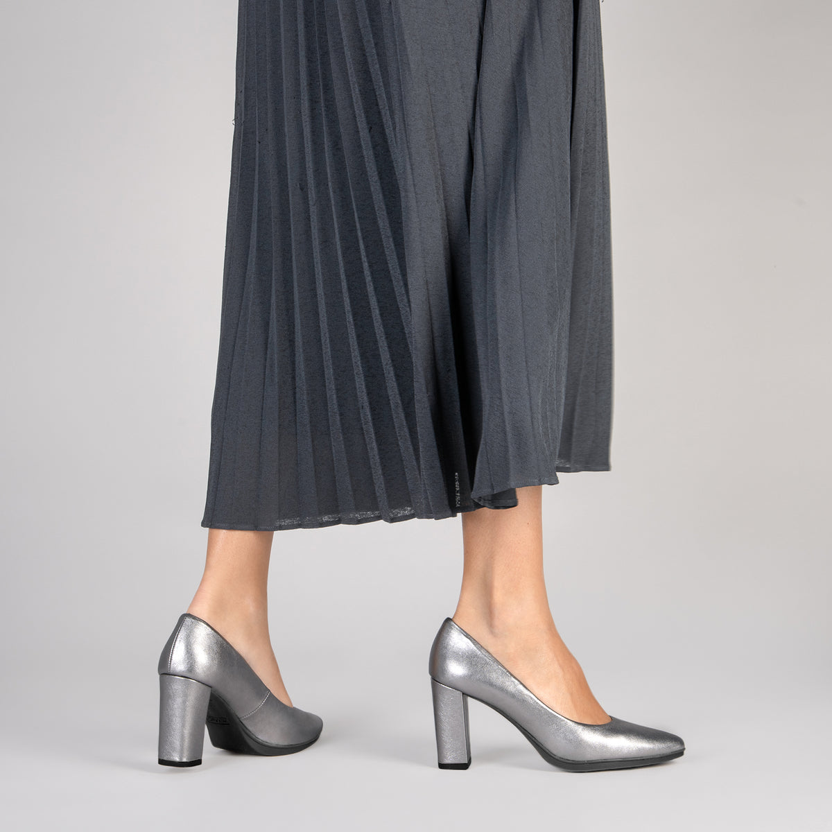 URBAN STAR – SILVER nappa leather