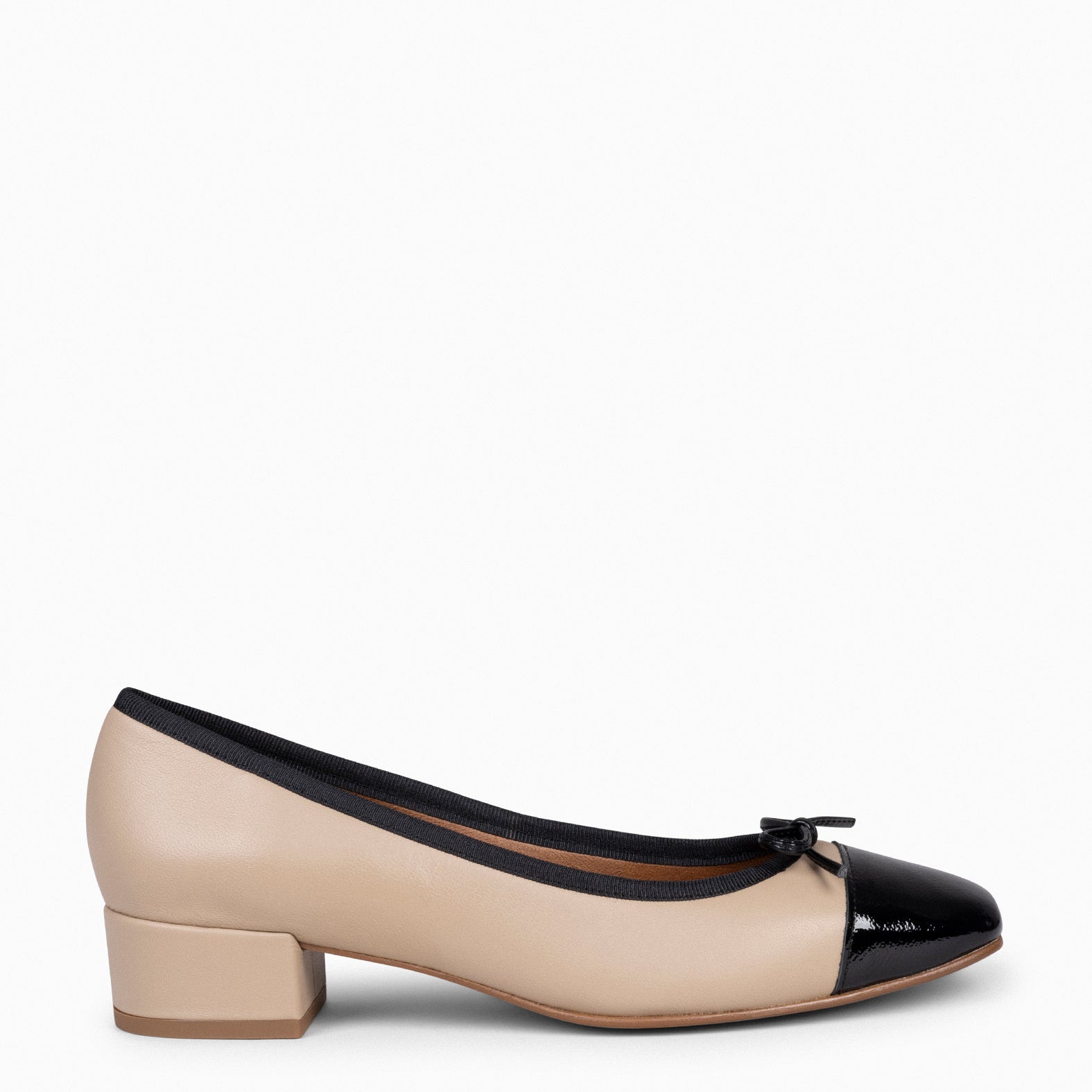 GLAMOUR – Bailarinas con tacón y puntera de charol TIERRA - miMaO ®