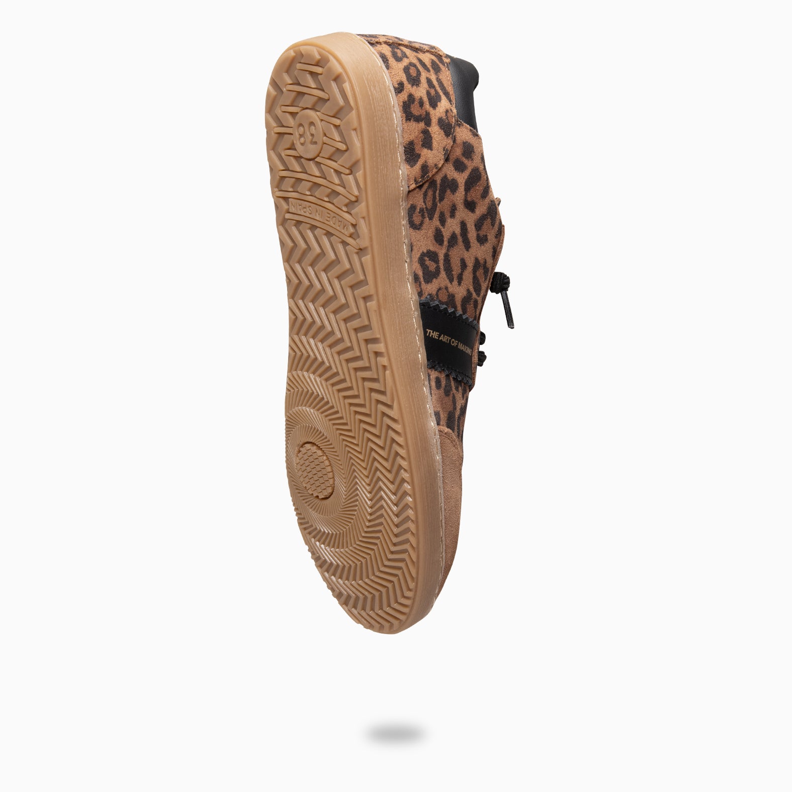 STÜDIO 01 - Deportivos LEOPARDO