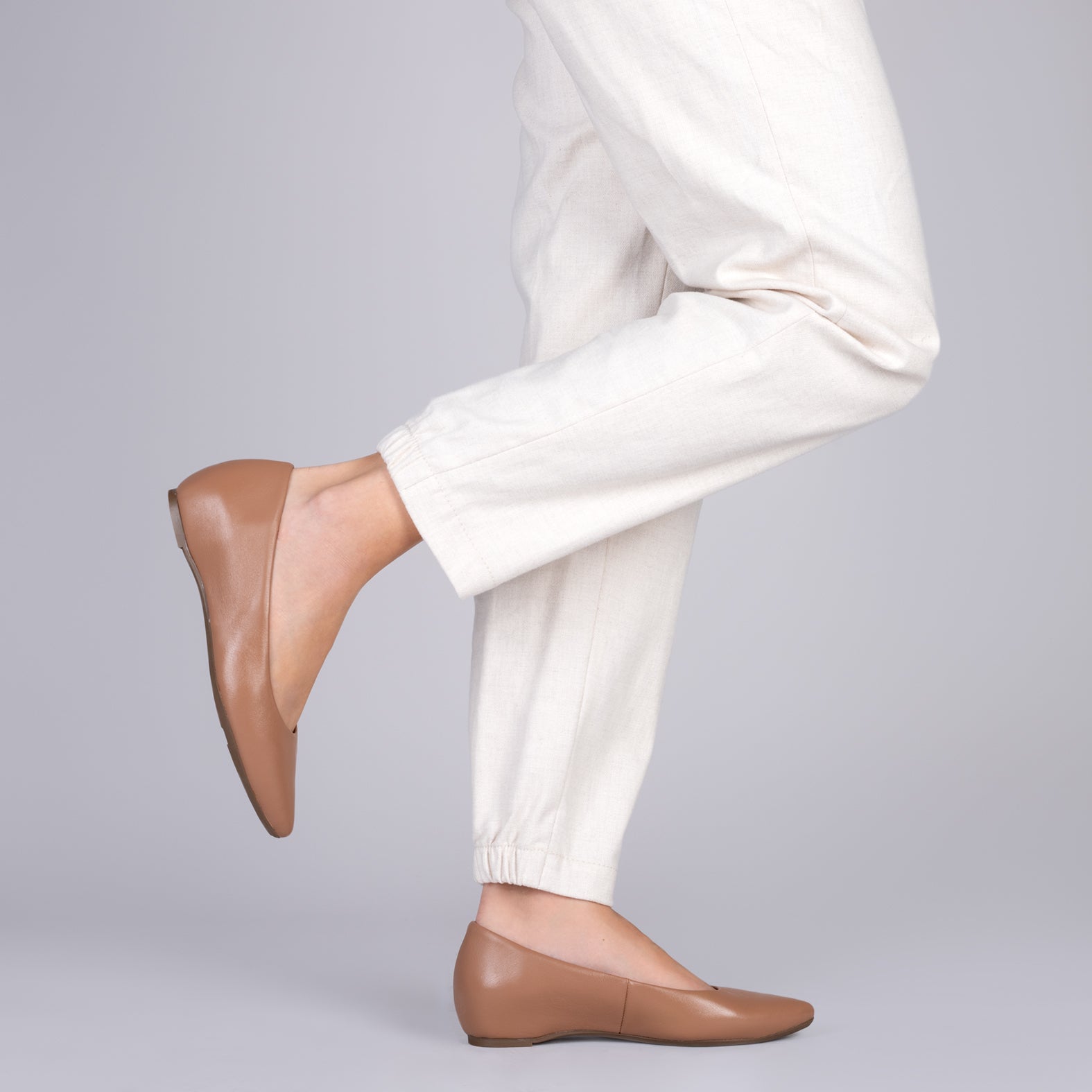 URBAN CUÑA - Zapatos con cuña interna NUDE