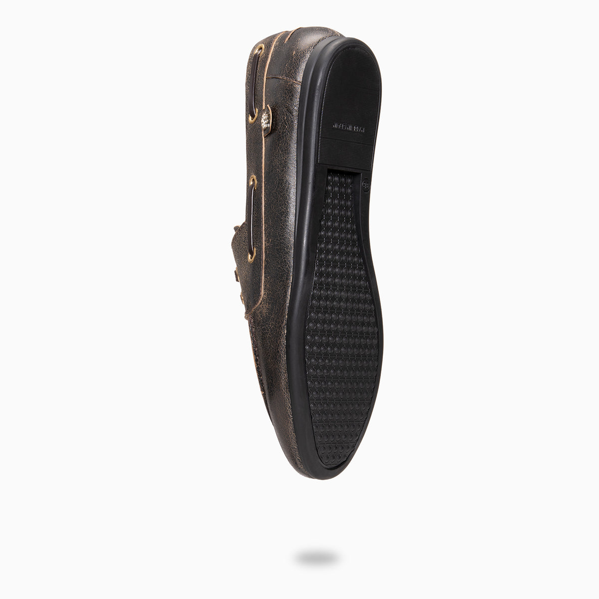COLLINS - Chaussures bateau en cuir craquelé MARRON