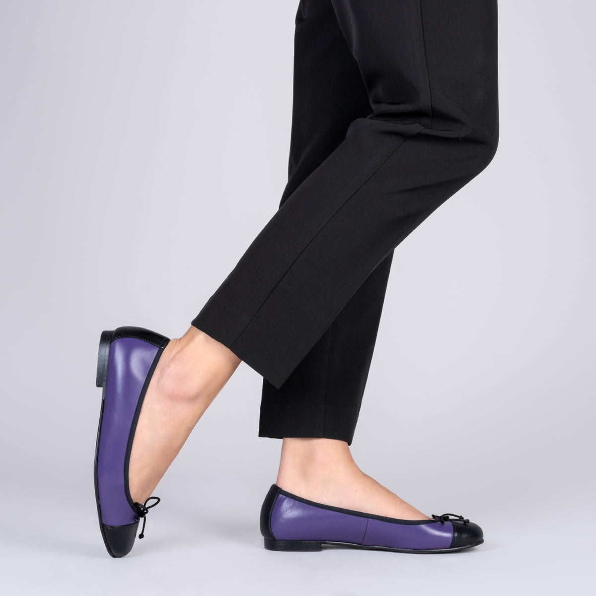 NICOLLE – Bailarina plana con puntera MORADO