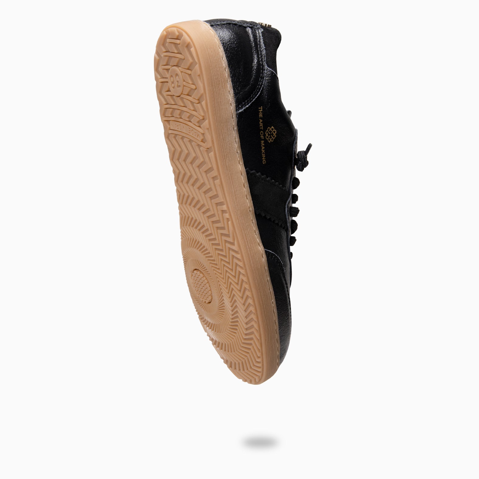 STÜDIO 01 - PATENT BLACK Suede sneakers