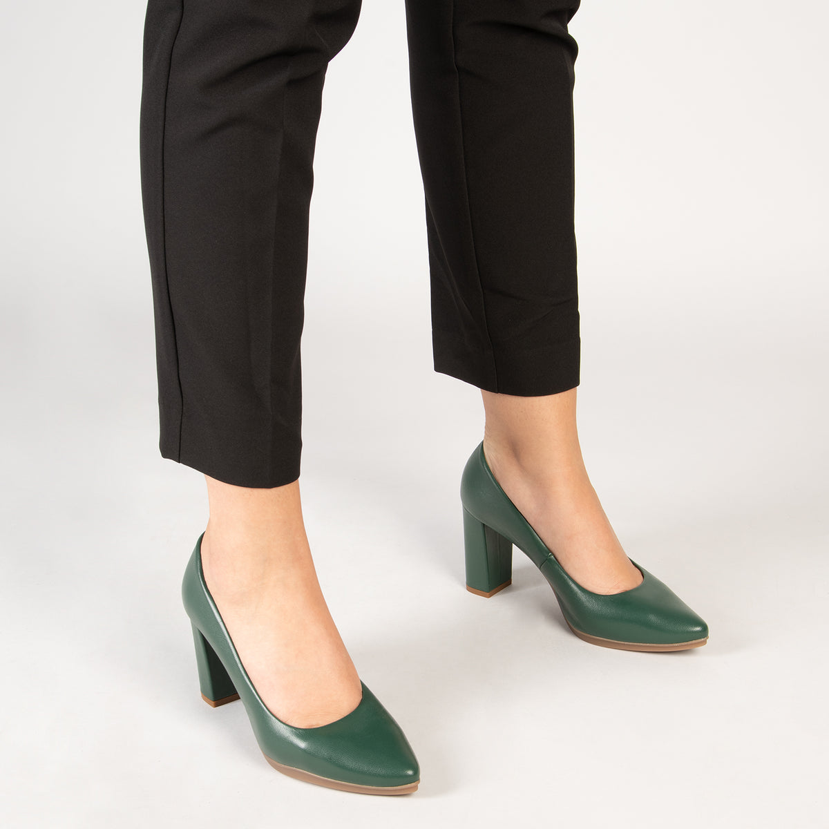 URBAN SALON – Zapatos de tacón alto de napa VERDE BOTELLA