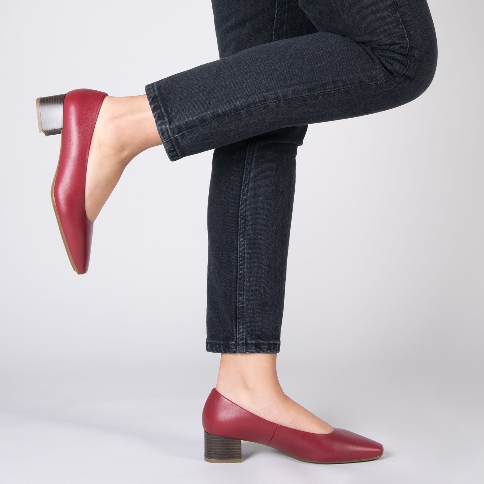 URBAN LADY - Zapatos de tacón bajo de napa GRANATE - miMaO ®