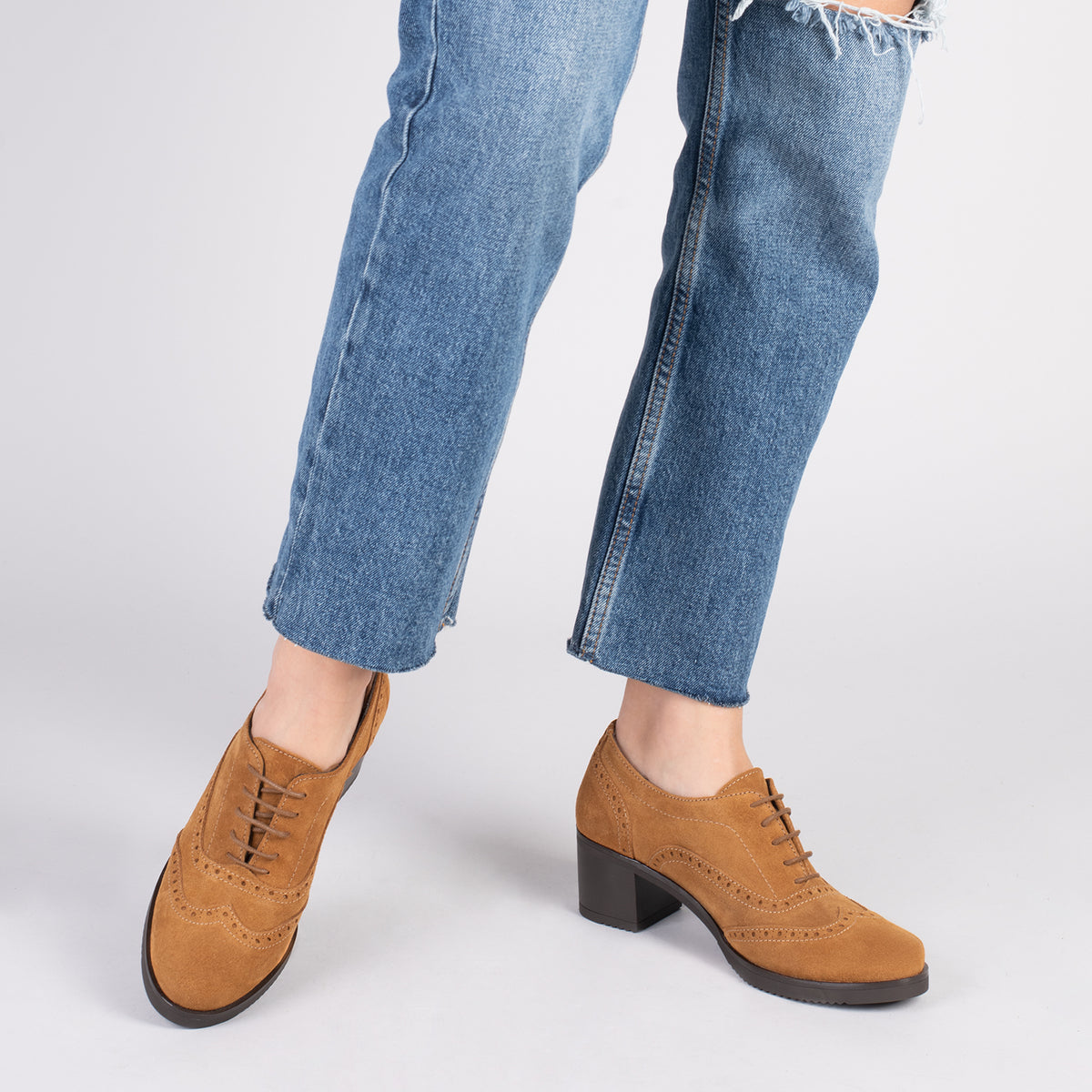 OXFORD – Blucher de mujer con tacón CAMEL
