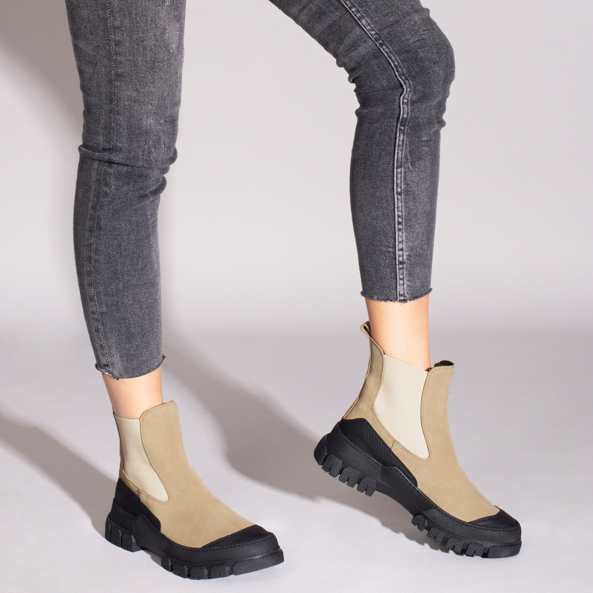 BROOKLYN - Botines track BEIGE con puntera de goma