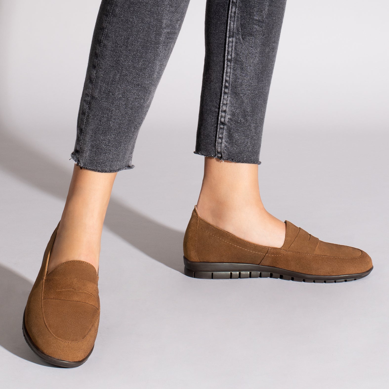 360 - CAMEL ultra-flexible moccasin