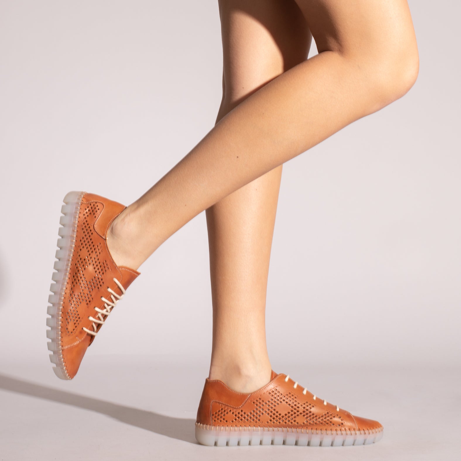 FLEXY – CAMEL extra flexible sneaker