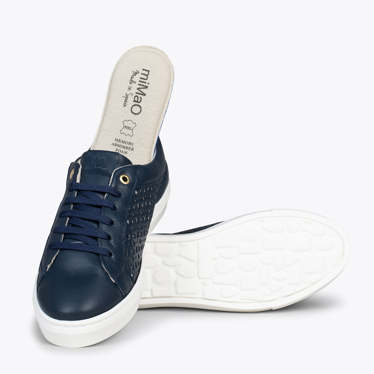 BREATHE – Zapatillas de napa con diseño troquelado MARINO