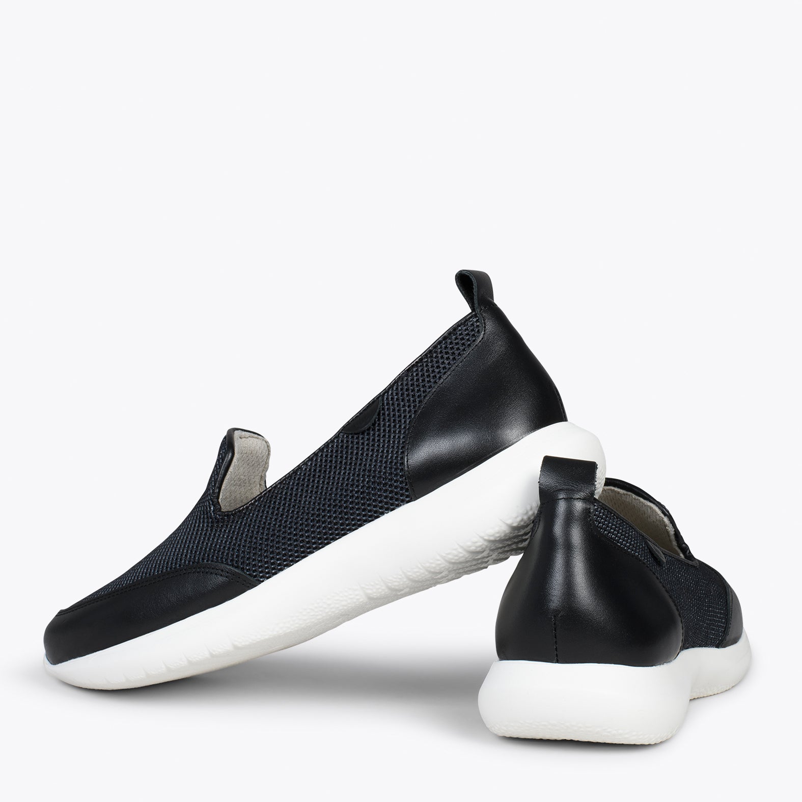 SLIPPER SPORT – Zapatilla sin cordones con diseño en rejilla NEGRO