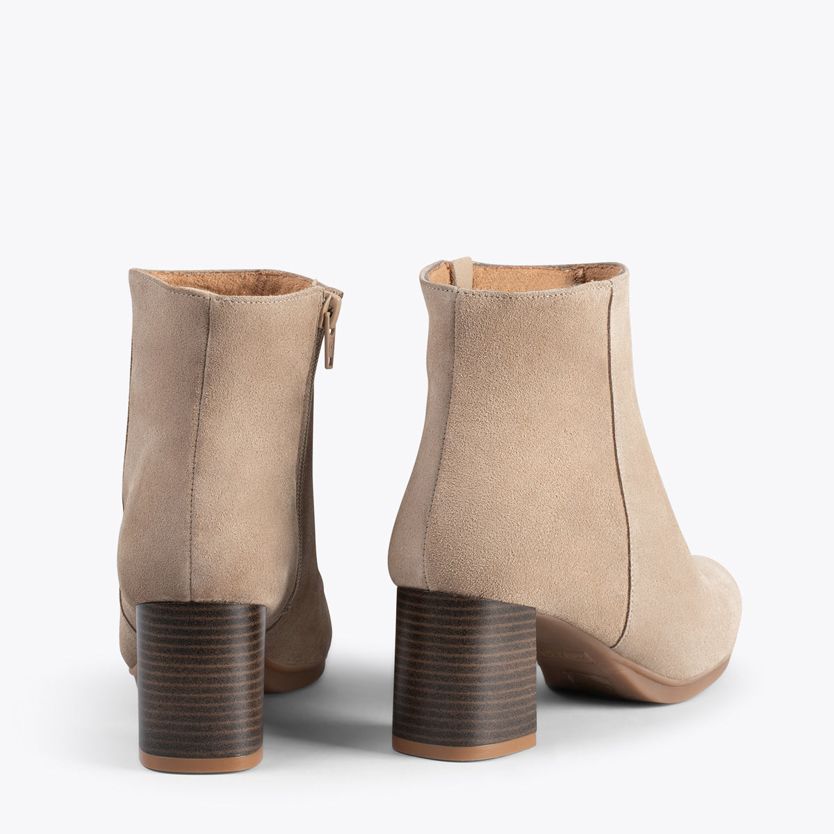 CITY - Botines de tacón ancho y punta fina BEIGE - miMaO ®