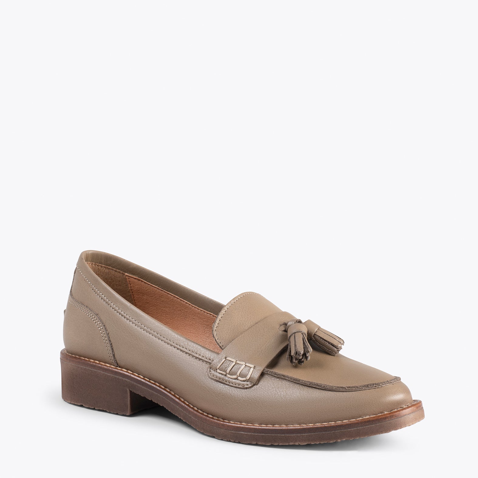 CASTELLANO – Mocassin en cuir nappa à glands TAUPE