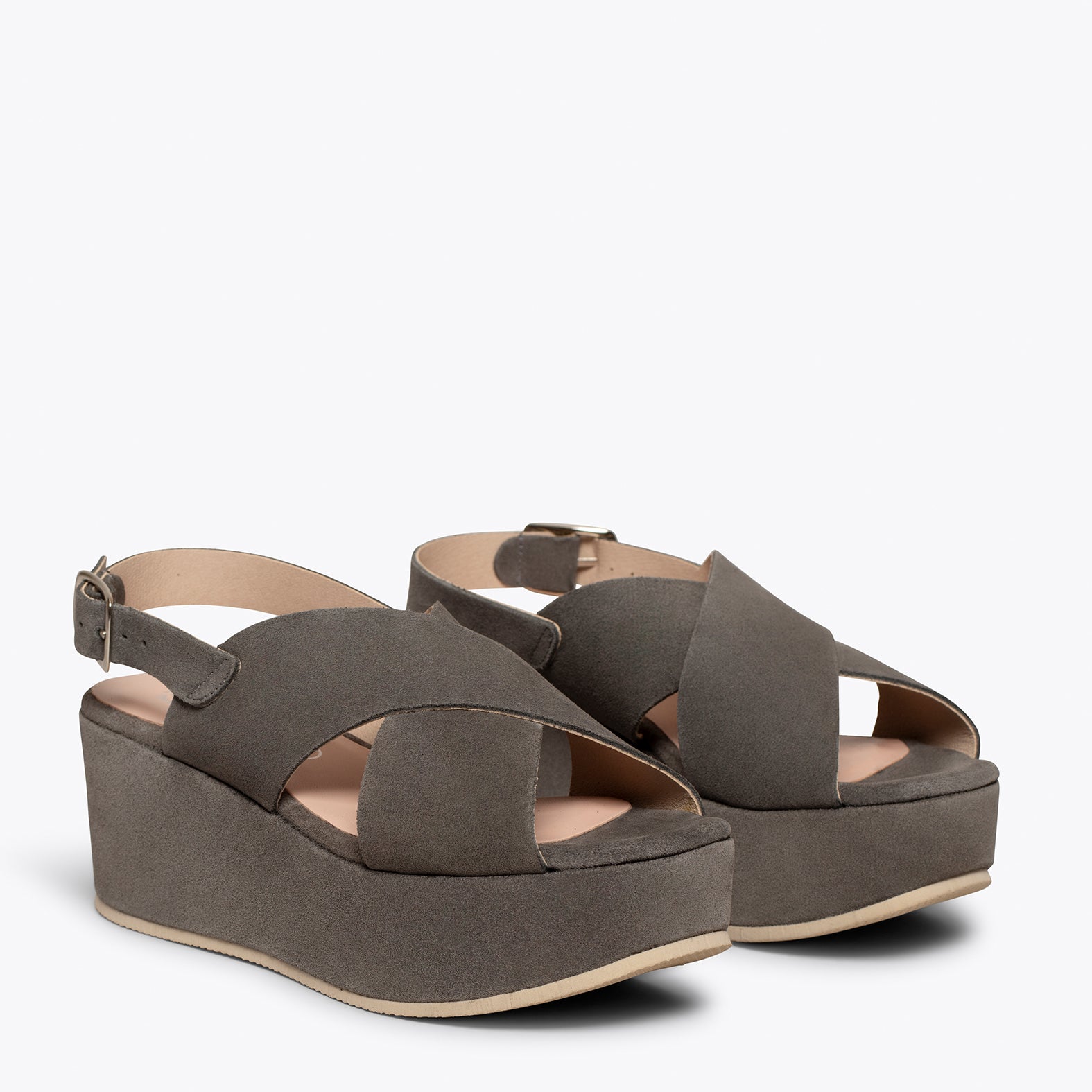 MARA Sandalia plataforma y tiras cruzadas GRIS