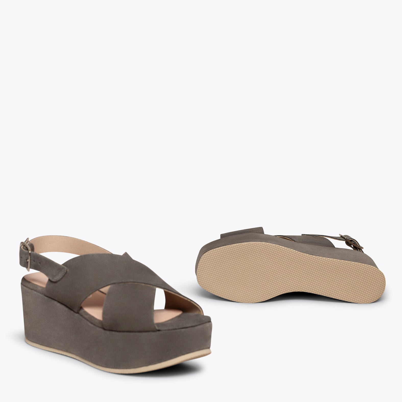 MARA Sandalia plataforma y tiras cruzadas GRIS