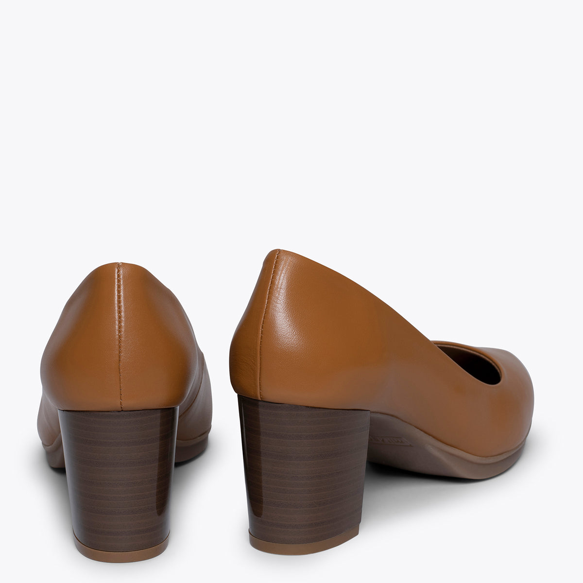URBAN S SALON - Zapatos CAMEL con tacón madera