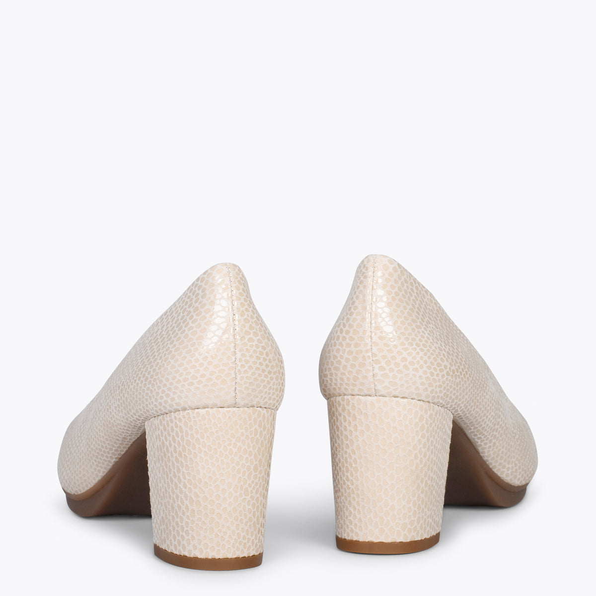 URBAN S ROYAL – BEIGE laminated suede mid heel