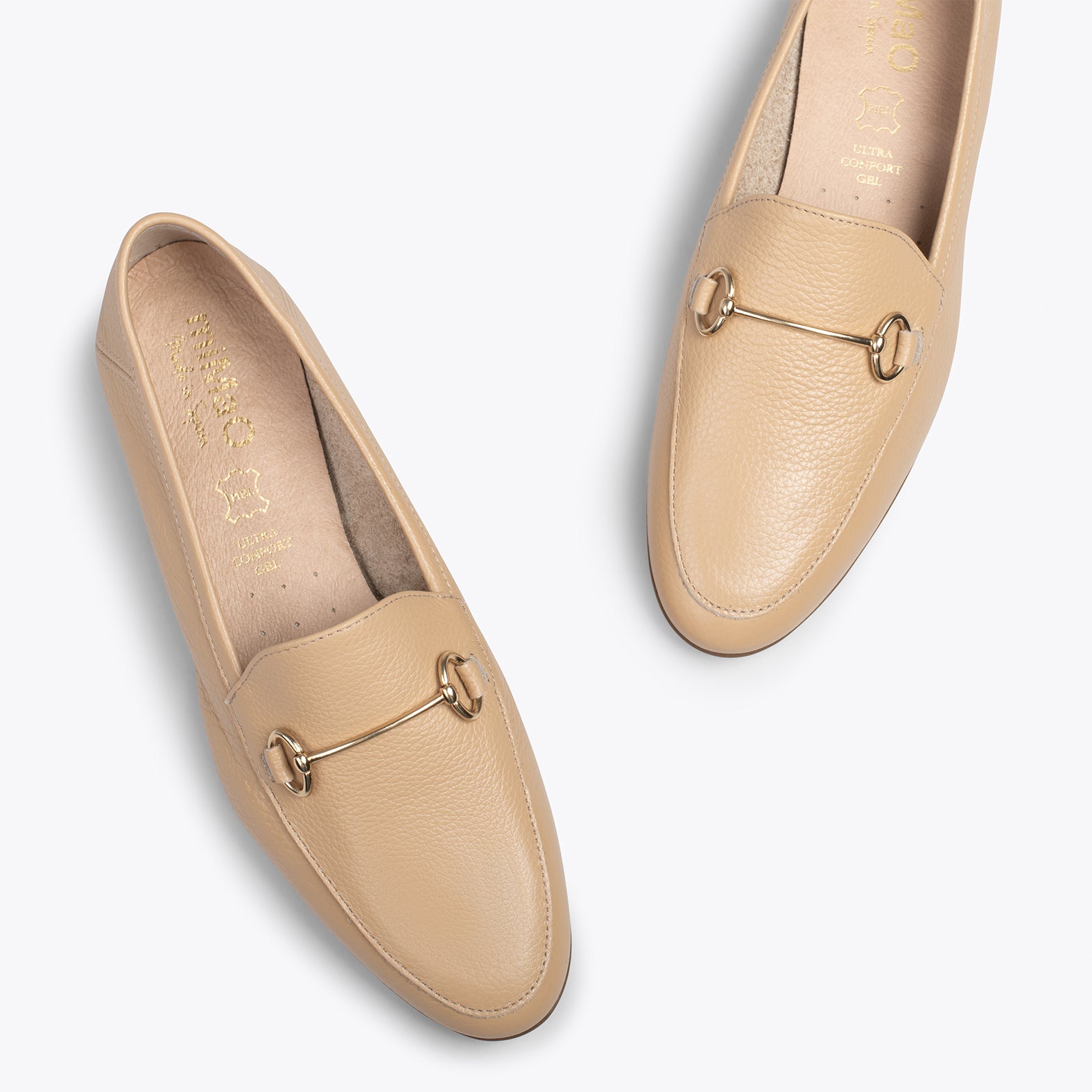 STYLE – BEIGE moccasins with horsebit