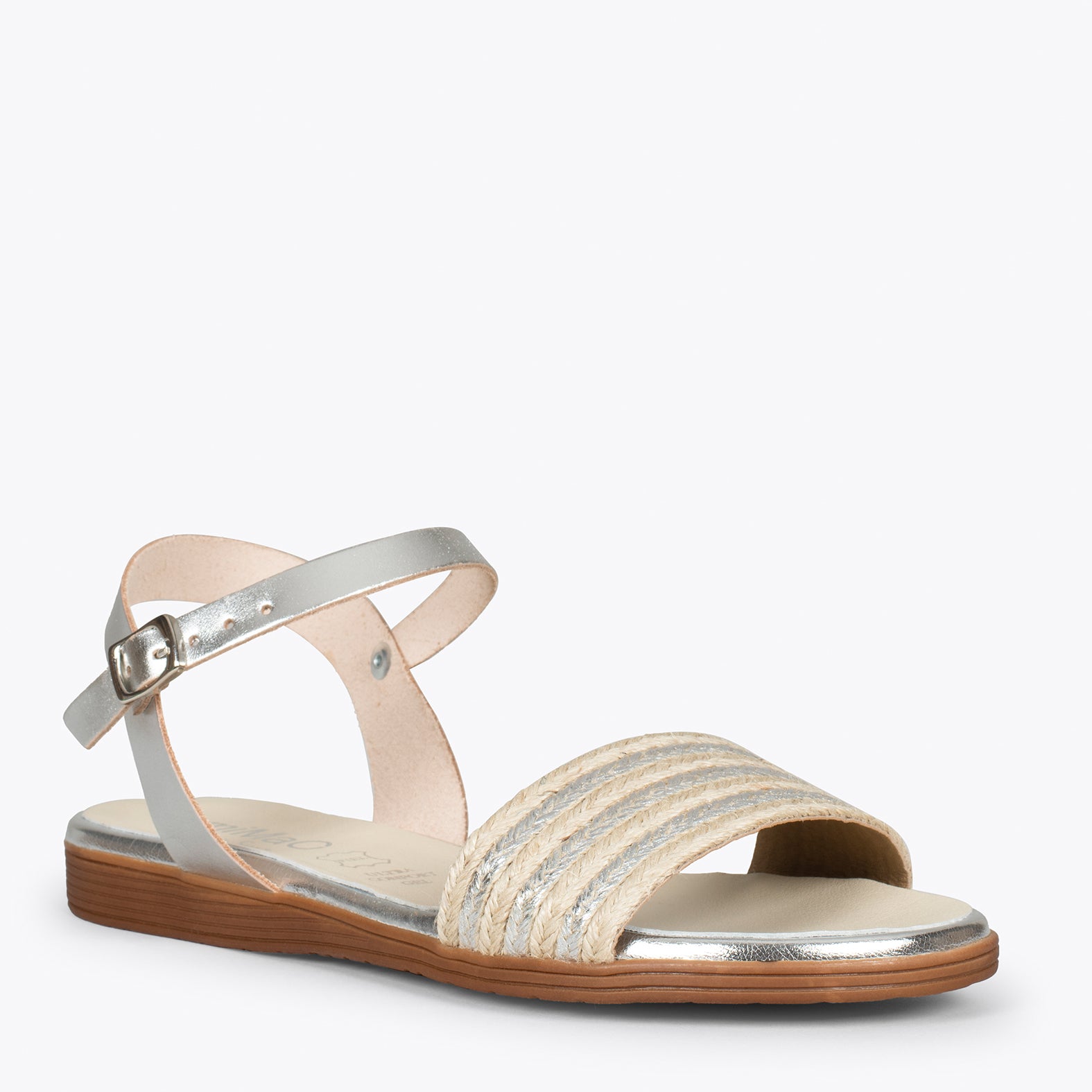 CERES . Sandalias planas metalizadas PLATA