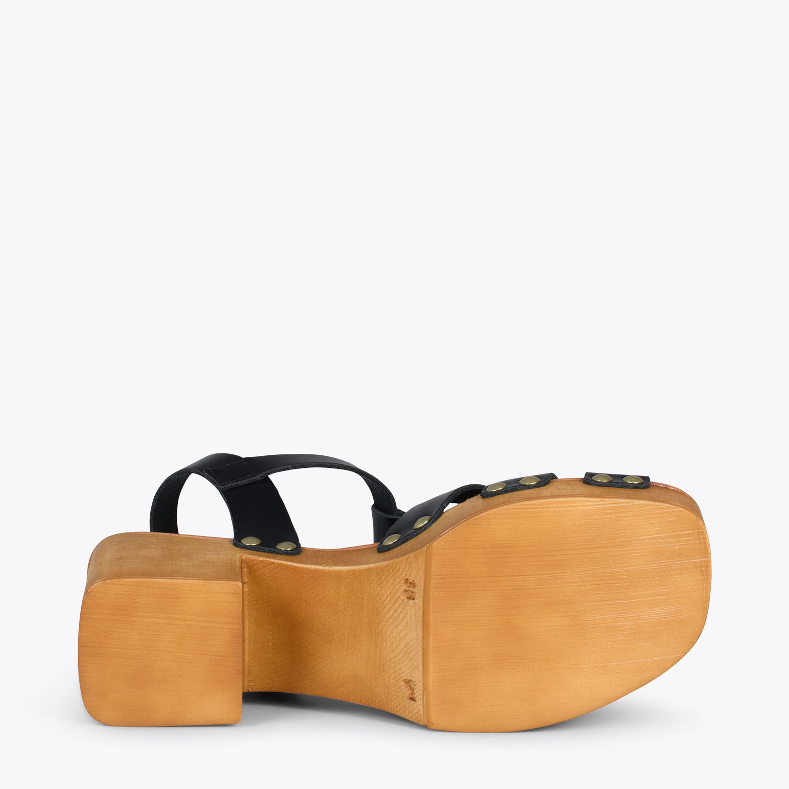 PARADISE – BLACK Fisherman’s sandals