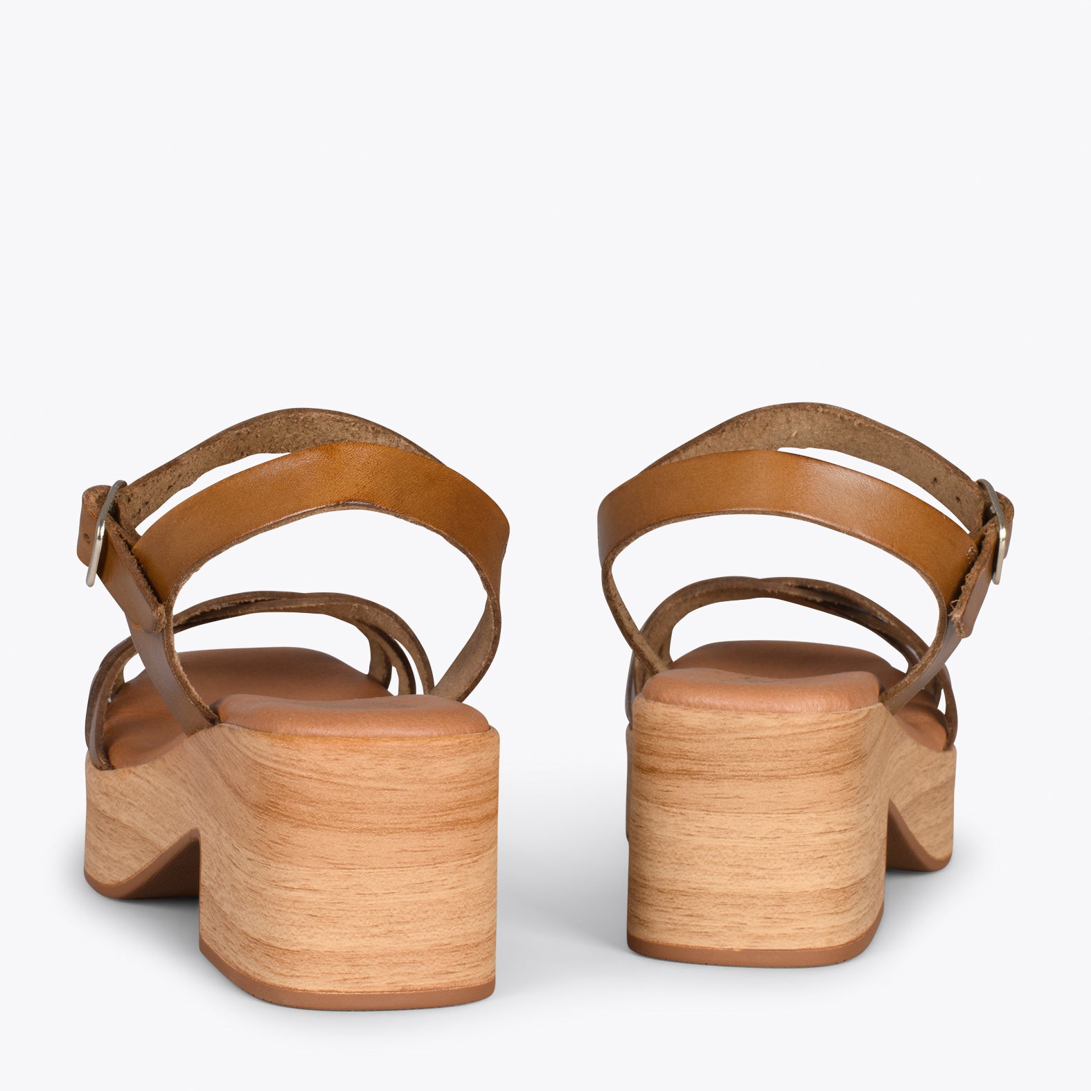 WOOD – Sandalias imitación madera con tiras CAMEL