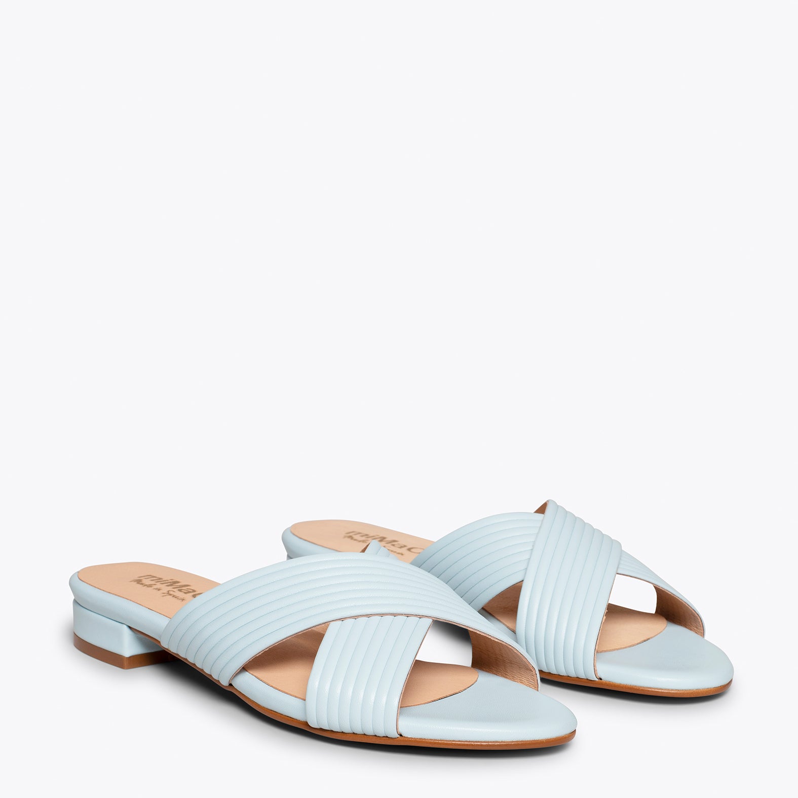 PALA Sandalias planas AZULES con tiras cruzadas