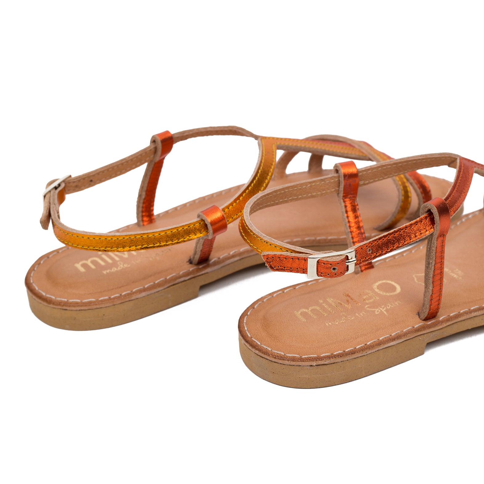 PLANA – Sandalia plana metalizada bicolor NARANJA