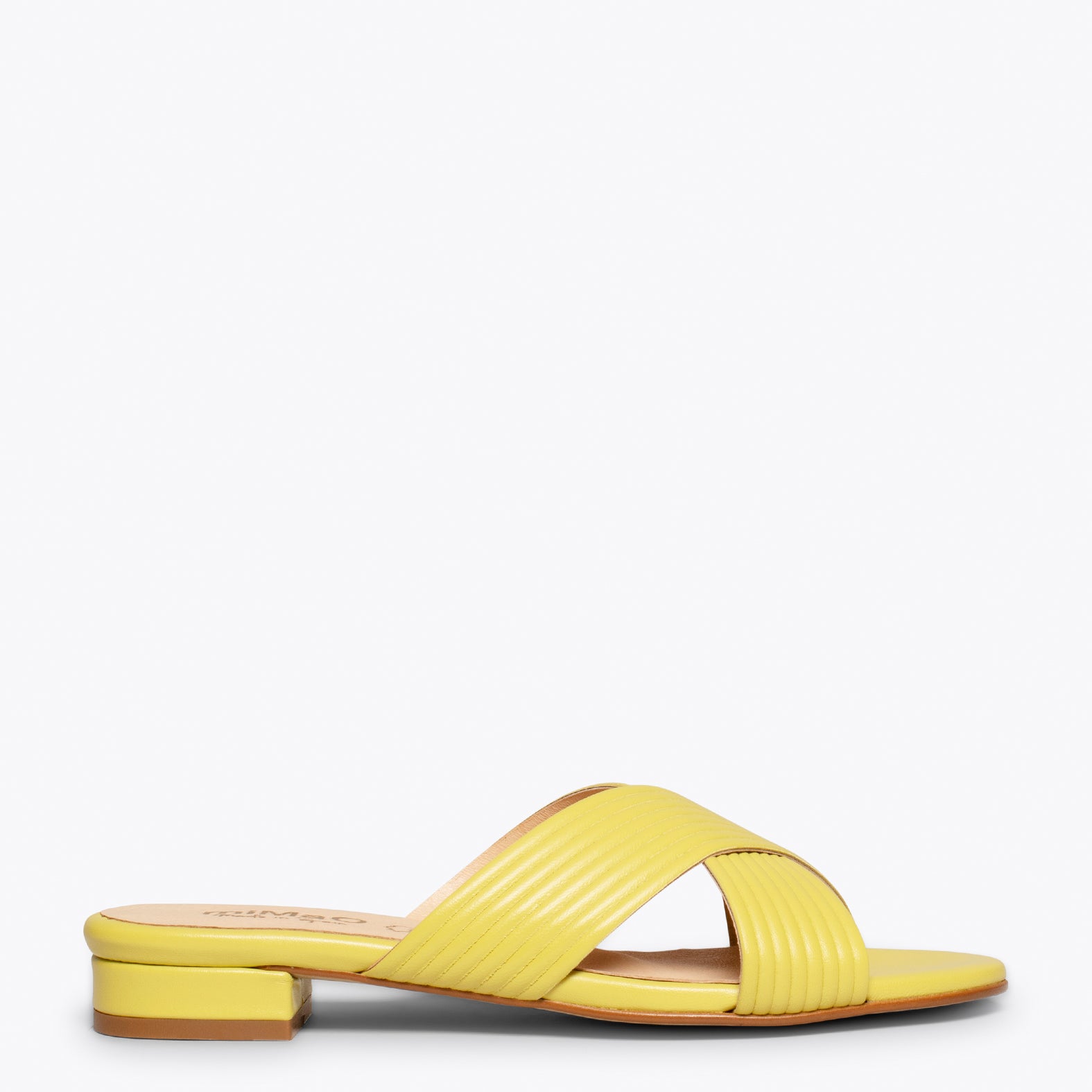 PALA Sandalias planas AMARILLAS con tiras cruzadas