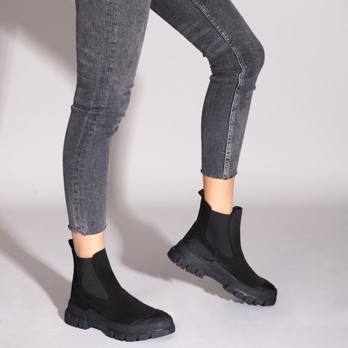 BROOKLYN - Botines track NEGROS con puntera de goma