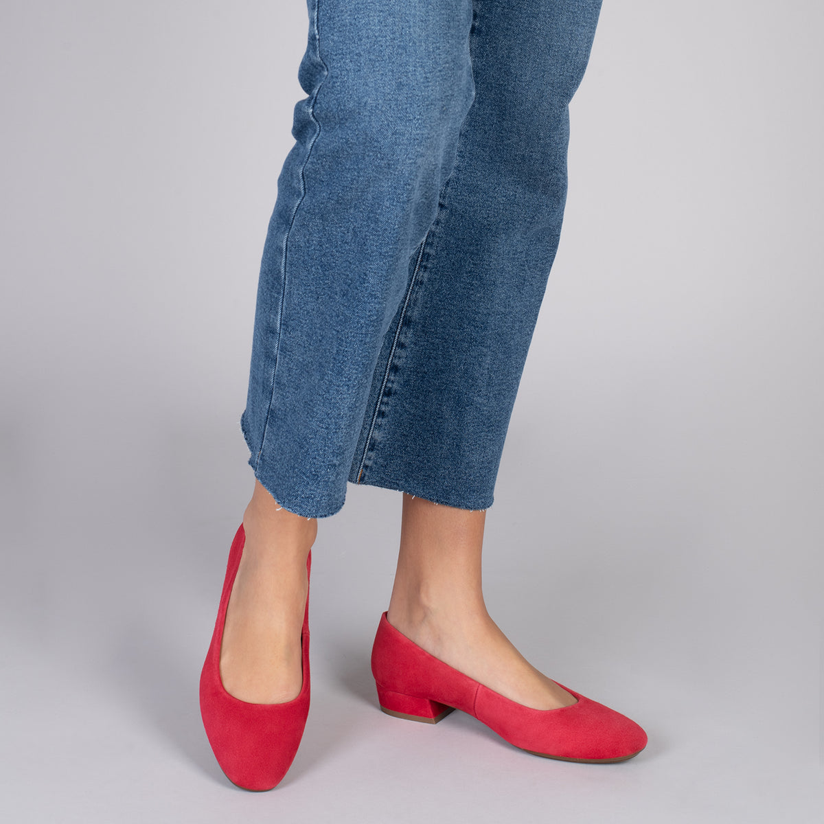 URBAN XS – Zapatos de tacón bajo de ante ROJO