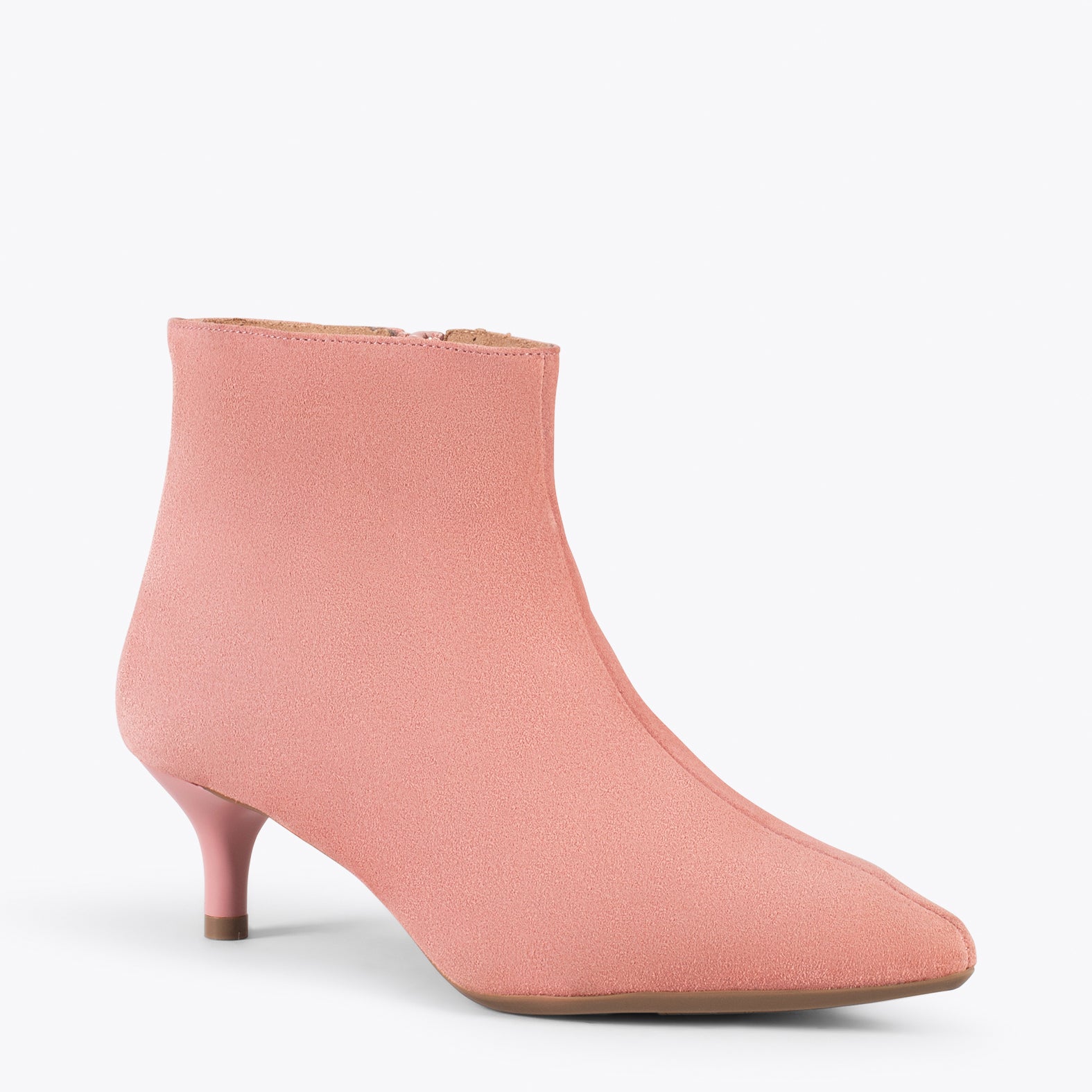 OUTFIT – SALMON elegant low heel booties
