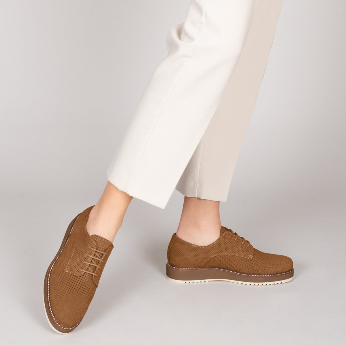 INSTA - Zapatos de cordones MARRÓN