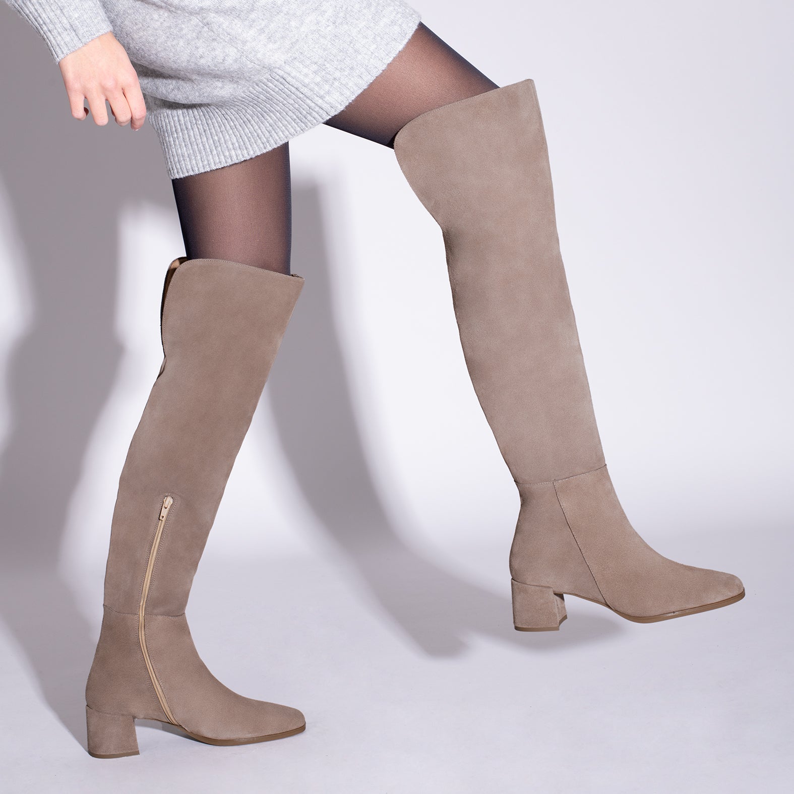 MOSQUETERAS - Botas altas de serraje TAUPE