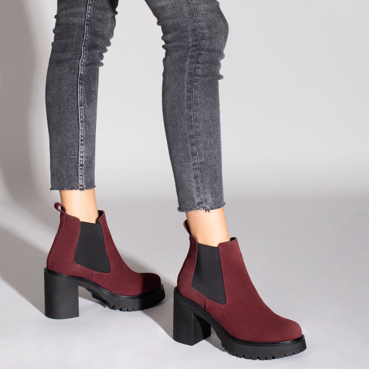 TOKIO - Botines BURDEOS con tacón y plataforma