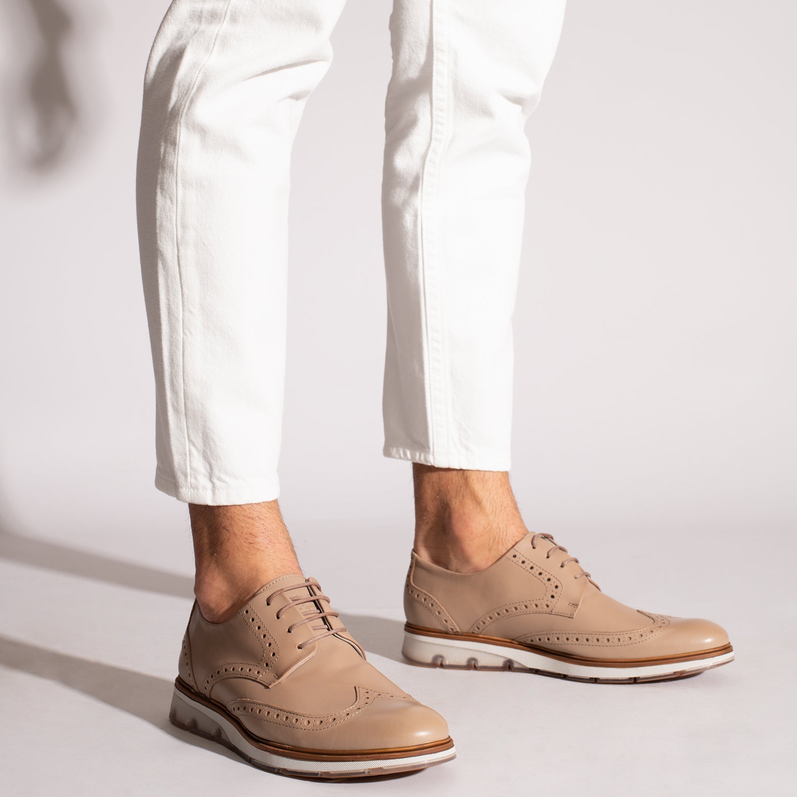 OXFORD - Chaussures à lacets pour homme avec coupe anglaise TAUPE
