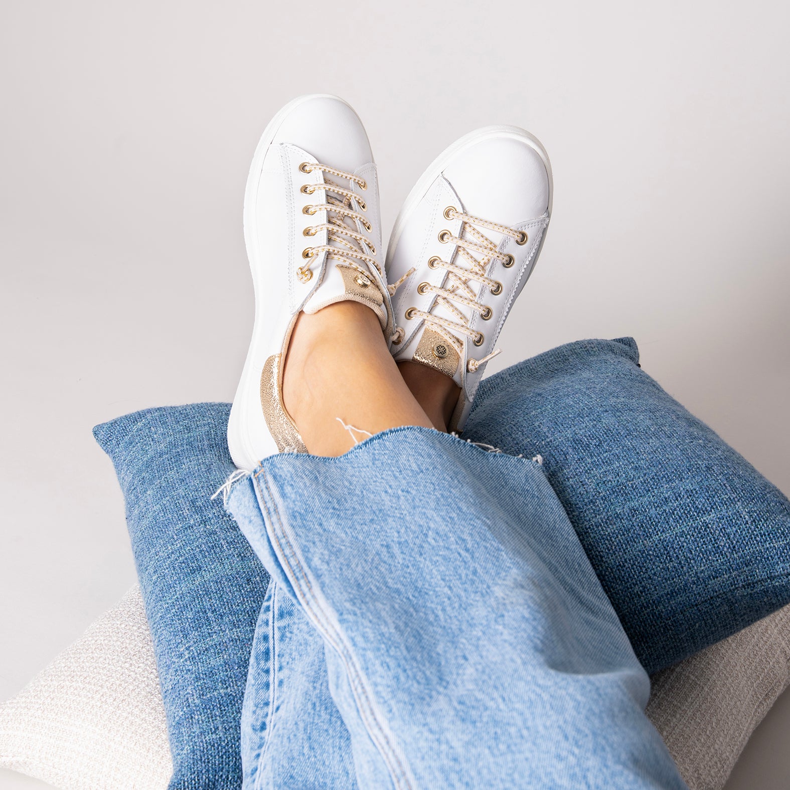 NANTES - GOLDEN WHITE ELEGANT SNEAKERS