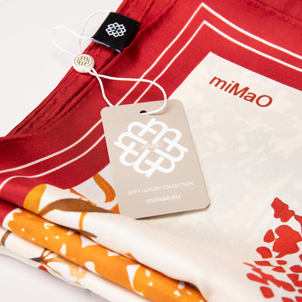 PAÑUELO FLORES - Pañuelo 100% seda con estampado floral