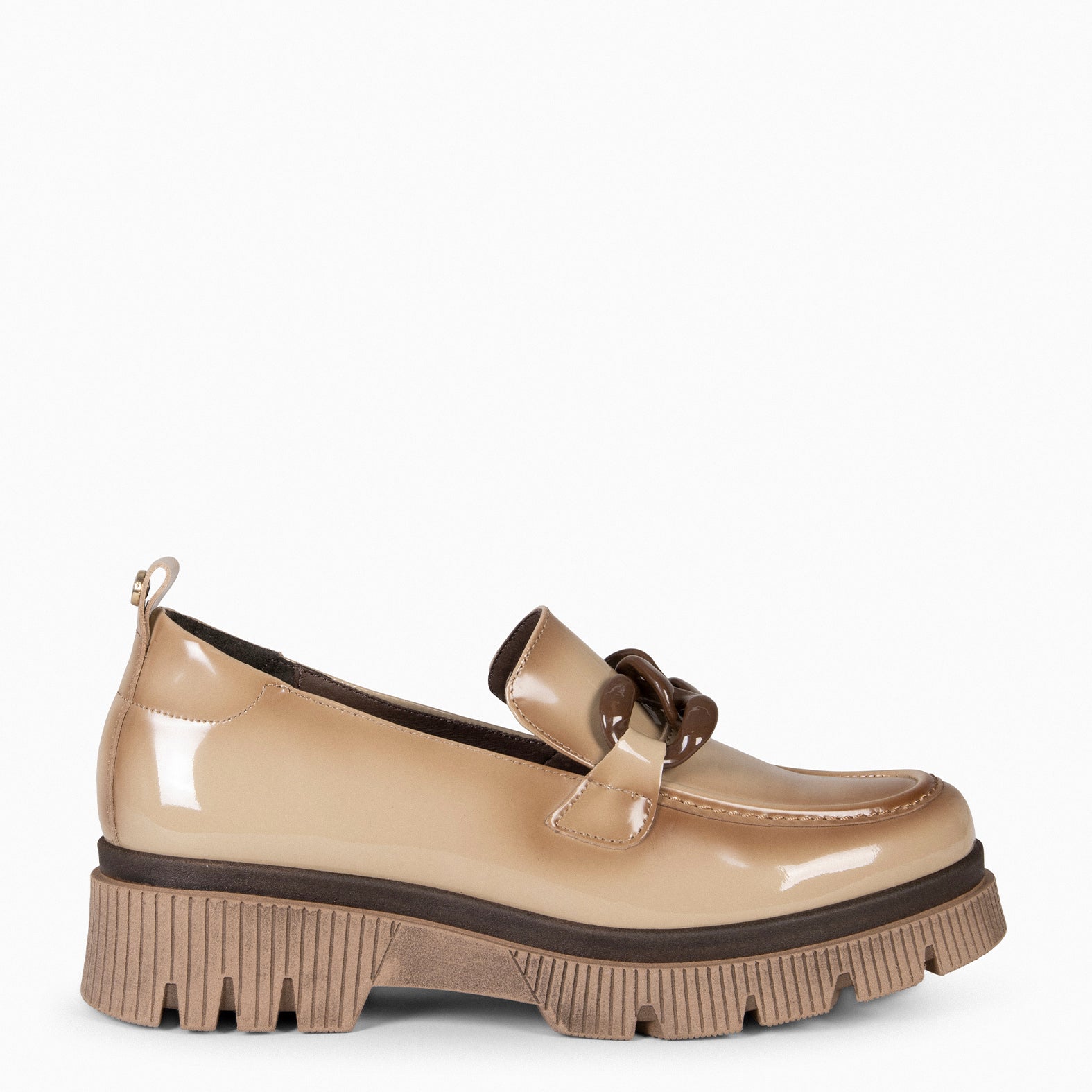 LOLA – BEIGE Moccasin with track sole