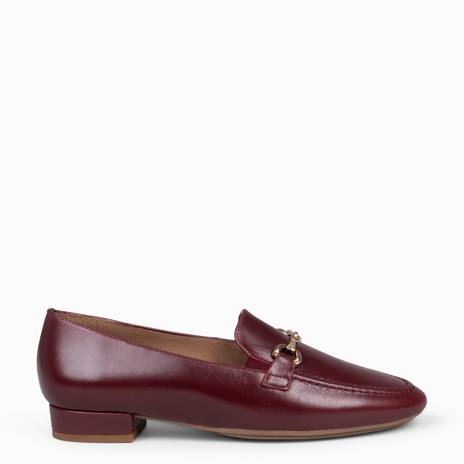 STYLE - BURGUNDY moccasins with metallic detail