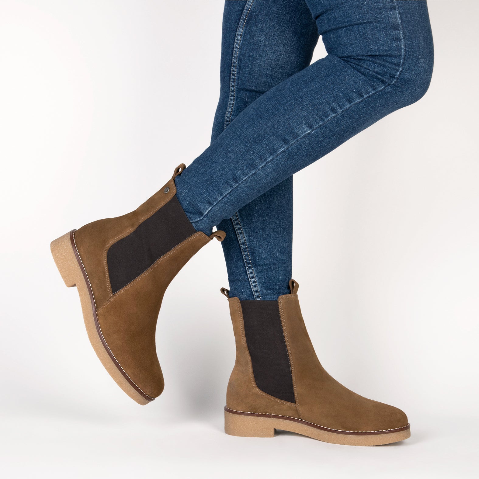 PORTLAND - Bottines Chelsea en daim hydrofuge CAMEL