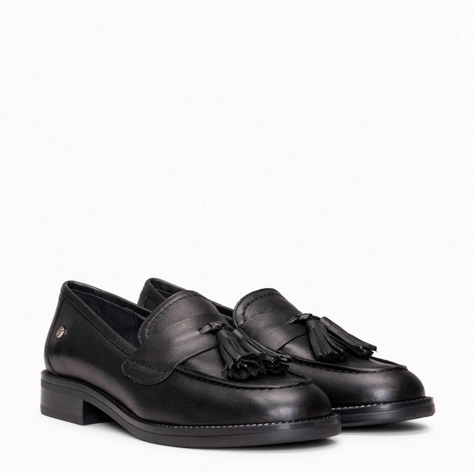 NARA - Mocasín de piel con borlas NEGRO