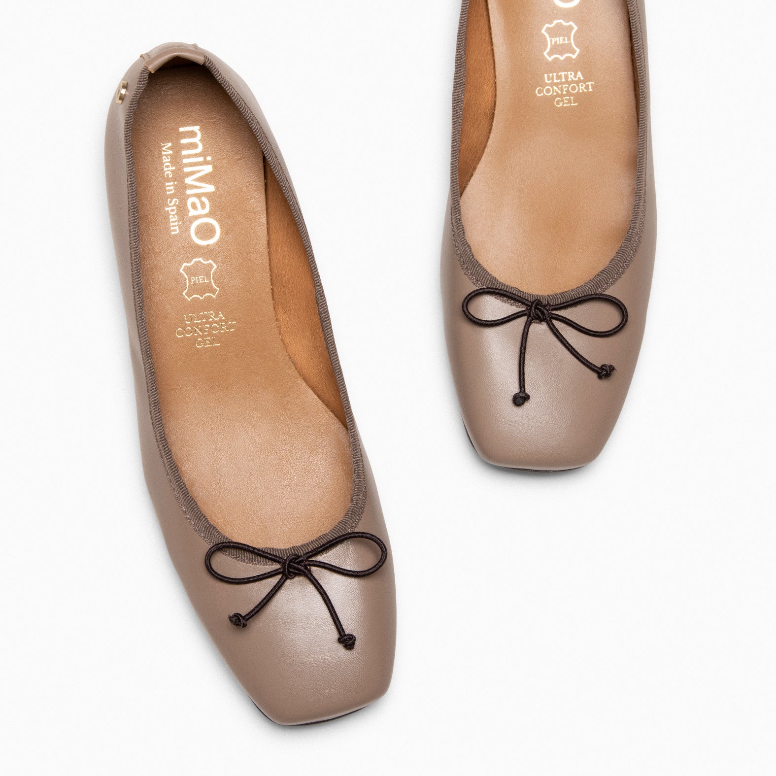 YVONNE – TAUPE Ballerina with bow and wide heel